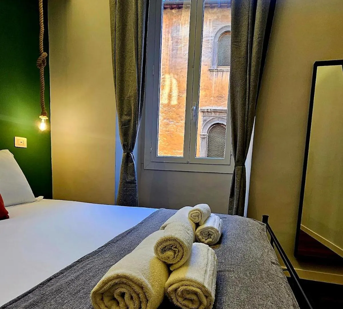 רומא Mica Aurea Apartments Trastevere 0*,  איטליה
